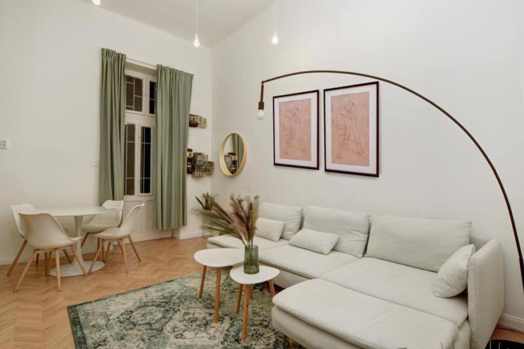 Lovely 3 Bedrooms Apartment In The Jewish Quarter Будапеща Екстериор снимка